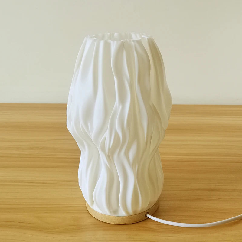 Lámpara de escritorio 3D estilo crema francesa, lámpara de cabecera plisada para dormitorio estilo ins, lámpara de ambiente para estudio, cafetería, asiento de tarjeta.