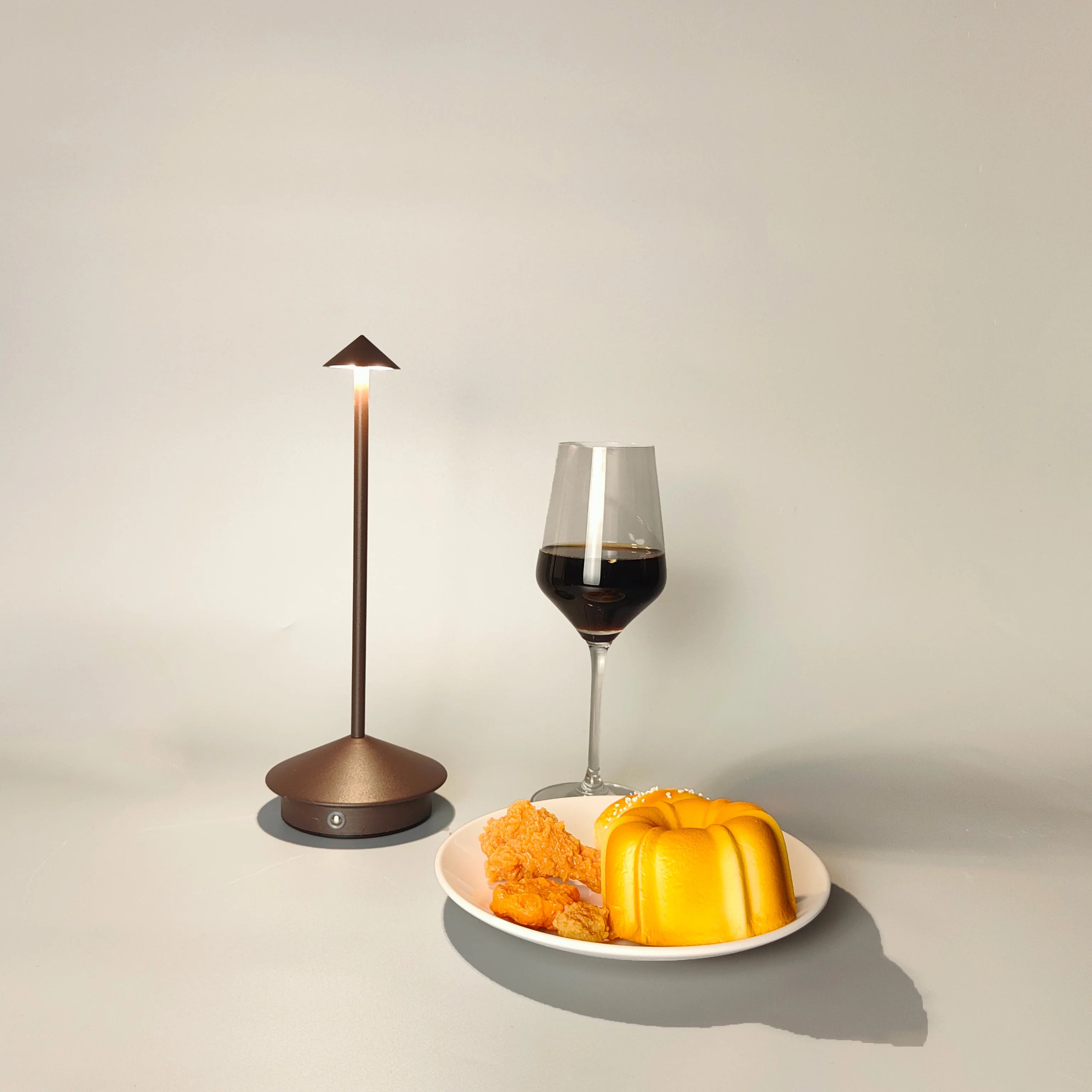 Type-C Rechargeable Table Lamp Creative Dining Touch Led Hotel Bar Coffee Pina pro Table Lamp Lampada Da Tavolo Decorative Lamp