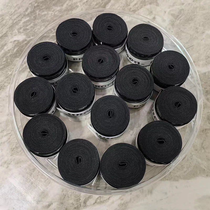Pack de 12 overgrips perforados W Padel Pro para un agarre y comodidad mejorados, con tacto suave y diseño perforado en